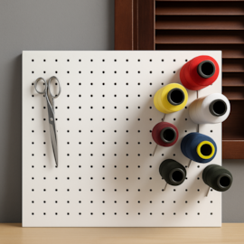 Kit Bricolagem Chapa Perfurada 610 x 610 + 5 ganchos 5 cm