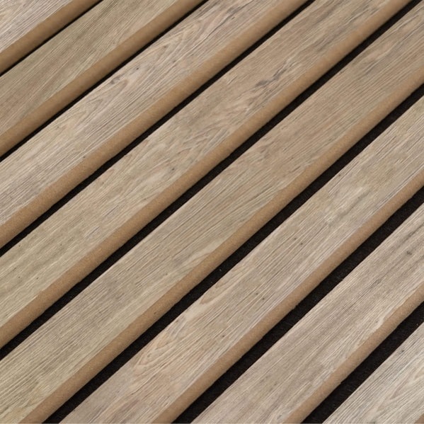 Painel Ripado c/ Base Lã de PET  2700 x 320 x 21mm Cor Castanho Claro